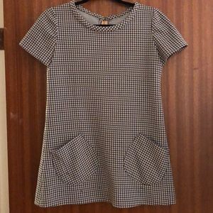 Vintage “twiggy” houndstooth mini dress